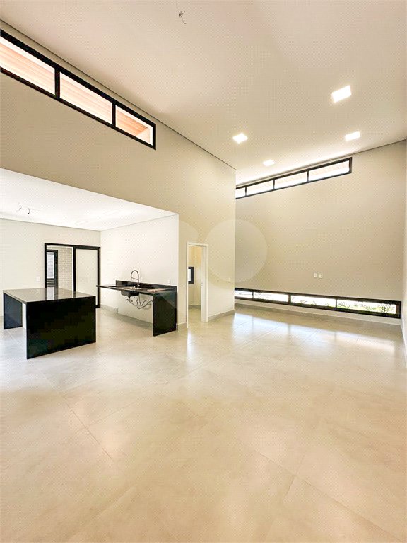 Casa à venda com 3 suítes no condomínio Residencial Mont'alcino, Valinhos - SP