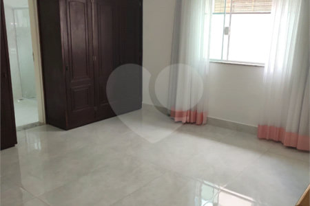 Casa à venda com 3 quartos, sendo 2 suítes, em Jardim Santa Rosália, Sorocaba, SP