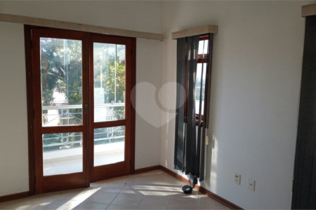 Casa à venda com 3 suítes no condomínio Villaggio Capriccio, Louveira - SP