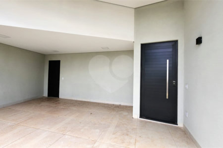 Casa à venda com 3 quartos, sendo 1 suíte, em Parque Atlanta, Araraquara, SP