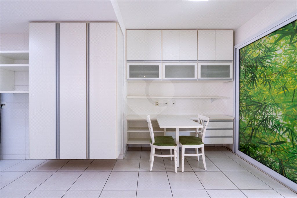 Apartamento à venda com 3 suítes em Campo Belo, São Paulo, SP
