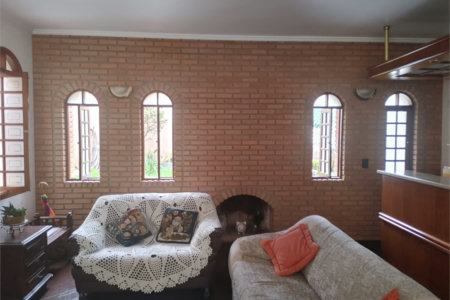 Casa à venda com 4 quartos, sendo 2 suítes, em Parque dos Príncipes, São Paulo, SP
