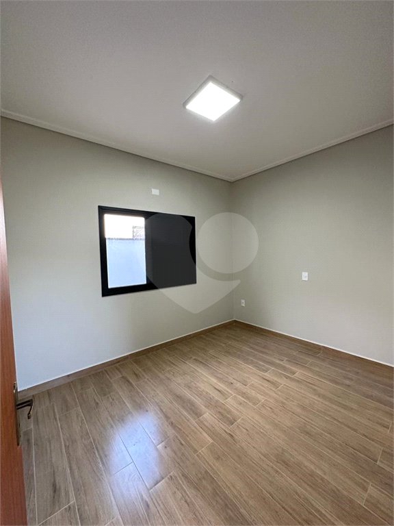 Casa à venda com 3 quartos, sendo 1 suíte,  no condomínio Lagos D Icaraí, Salto - SP
