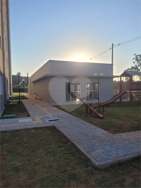 Casa à venda com 2 quartos no condomínio Residencial Caxangá 2, Suzano - SP