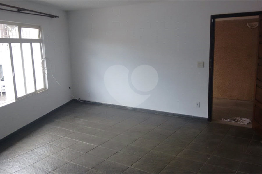 Sobrado à venda com 3 quartos, sendo 1 suíte, em Horto Florestal, São Paulo, SP