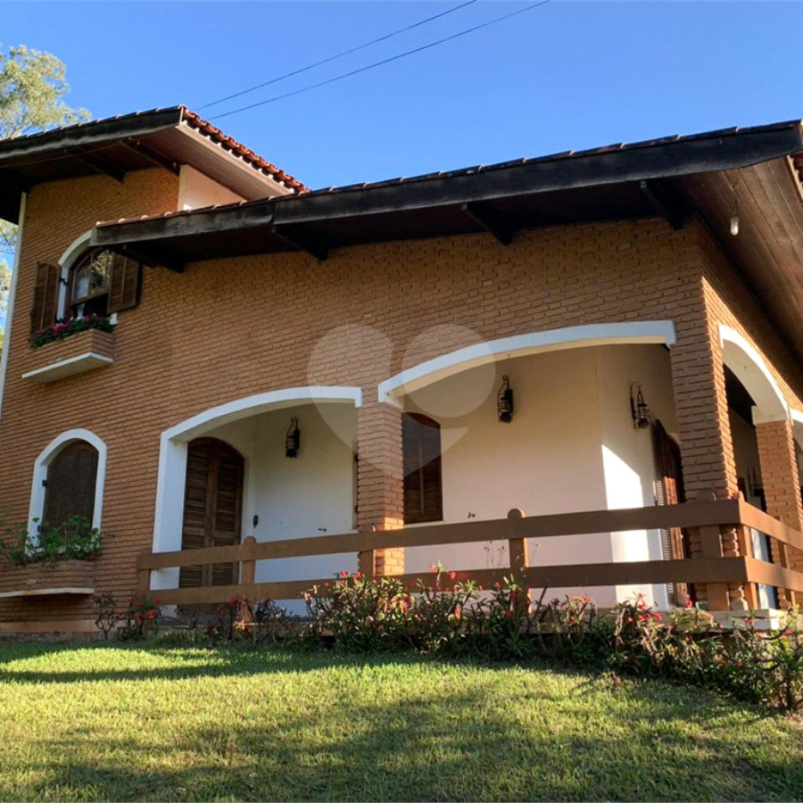 Casa à venda com 4 quartos, sendo 1 suíte, em Portal das Pedras-canedos (batatuba), Piracaia, SP