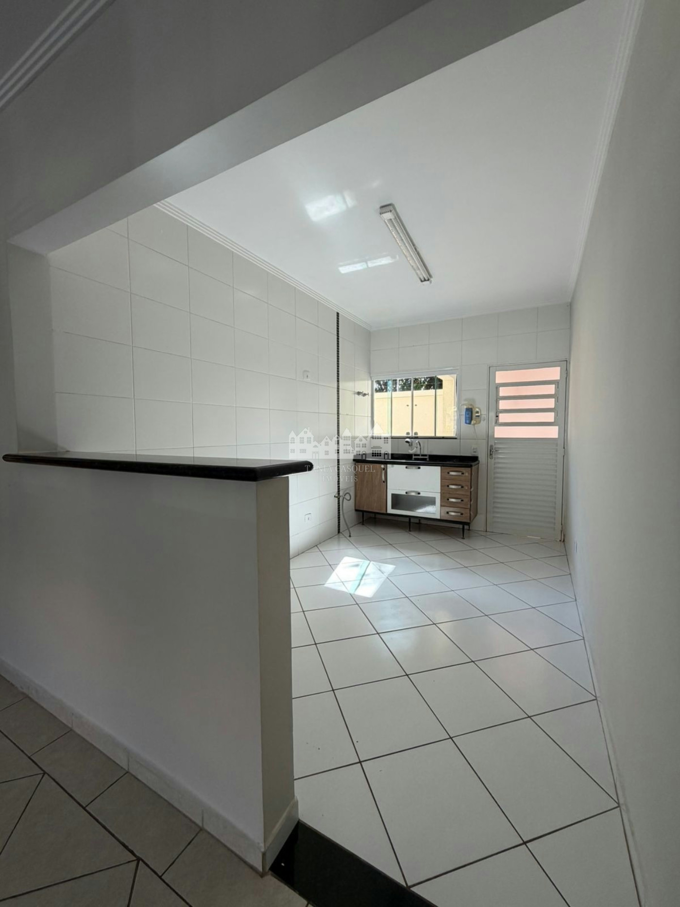 Casa à venda com 3 quartos, sendo 1 suíte, no condomínio Bella Vita, Atibaia - SP