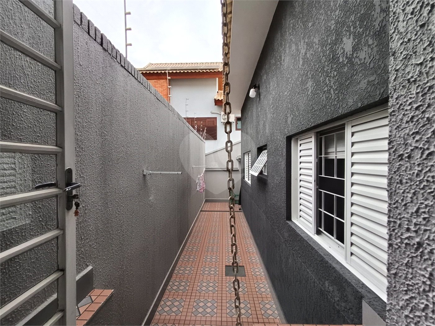 Casa à venda com 3 quartos, sendo 1 suíte,  em Jardim Santa Rosália, Sorocaba, SP