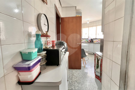 Apartamento à venda com 4 quartos, sendo 1 suíte, em Vila Mariana, São Paulo, SP