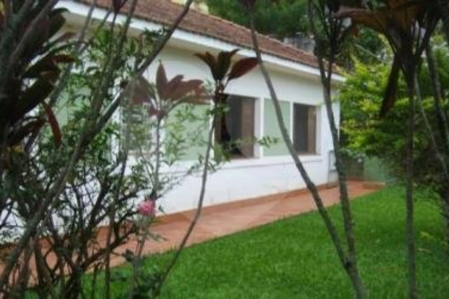 Casa Térrea à venda com 3 quartos em Vila Irmãos Arnoni, São Paulo, SP