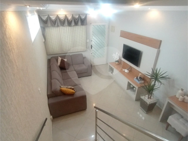 Sobrado à venda com 3 quartos, sendo 1 suíte,  em Vila Gustavo, São Paulo, SP