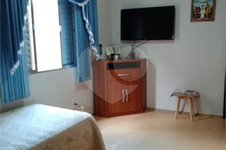 Sobrado à venda com 3 quartos, sendo 1 suíte,  em Vila Santo Estéfano, São Paulo, SP