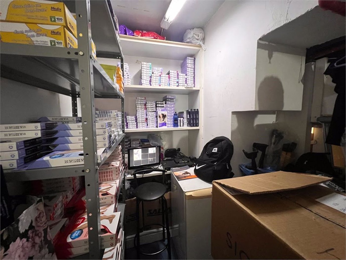 Loja Comercial para locação, Gonzaga, Santos - LO0022.