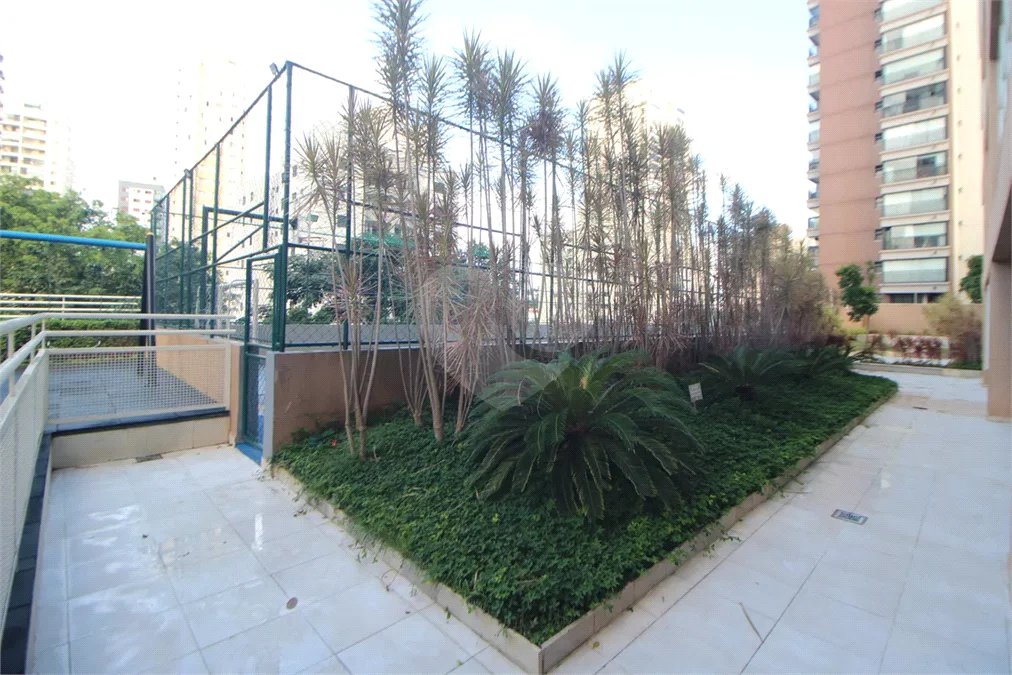 Apartamento à venda com 3 suítes em Santa Teresinha, São Paulo, SP