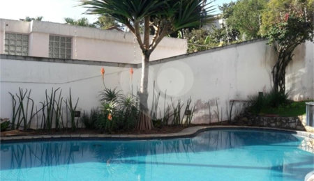 Sobrado à venda com 3 suítes em Tremembé, São Paulo, SP