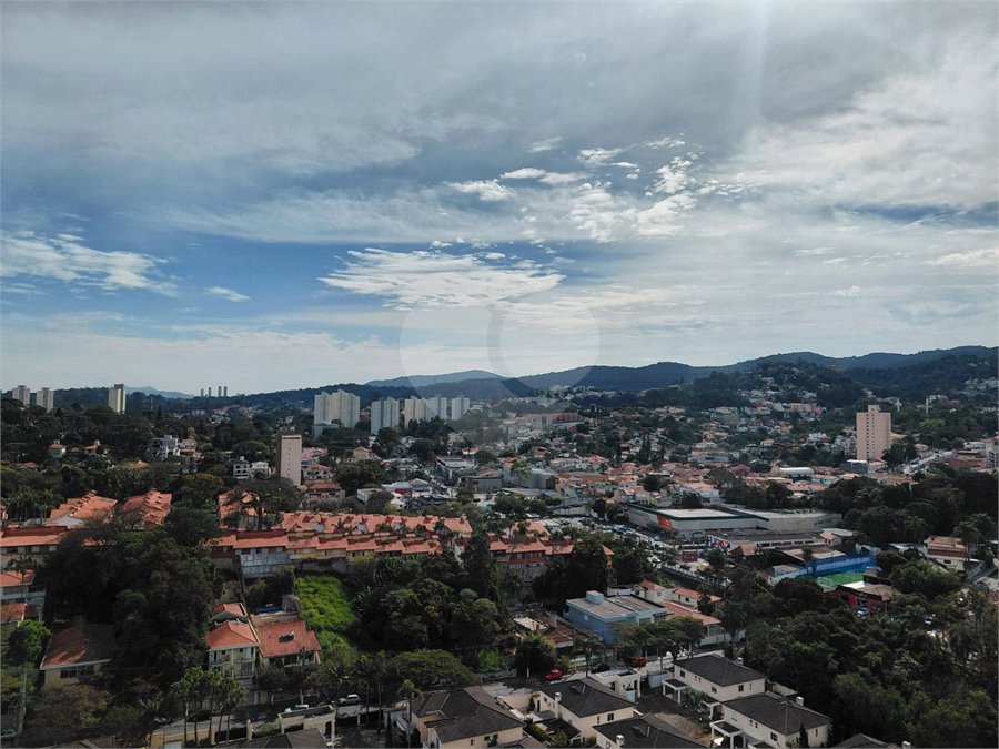 Apartamento à venda com 3 suítes em Jardim Leonor Mendes de Barros, São Paulo, SP