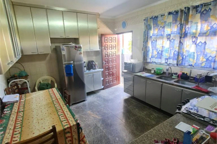 Casa à venda com 5 quartos, sendo 2 suítes, em Parque Novo Mundo, São Paulo, SP