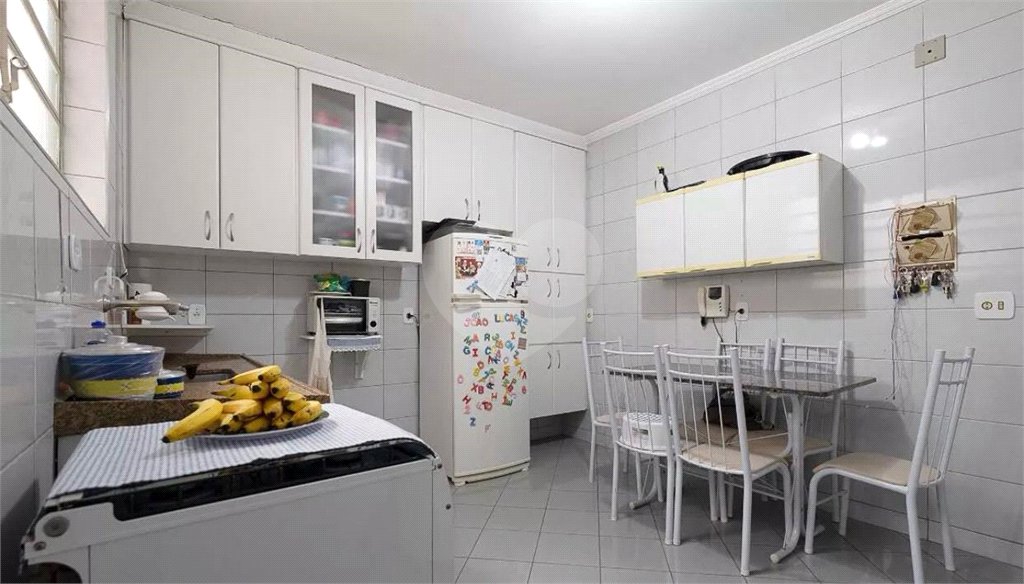 Sobrado à venda com 4 quartos, sendo 2 suítes,  em Vila Pompéia, São Paulo, SP