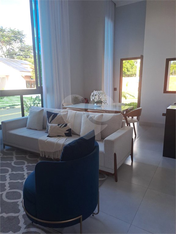Casa à venda com 3 quartos, sendo 1 suíte, em Village Moutonnée, Salto, SP