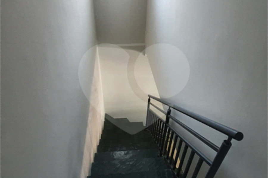 Sobrado à venda com 3 quartos, sendo 1 suíte,  em Horto, São Paulo, SP