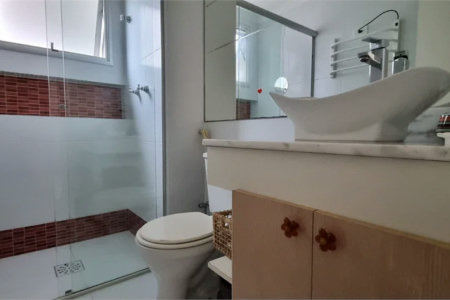 Apartamento à venda com 3 suítes em Jardim Londrina, São Paulo, SP
