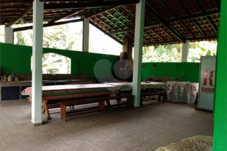 Chácara à venda com 8 quartos em Parque Piratininga, Itaquaquecetuba, SP