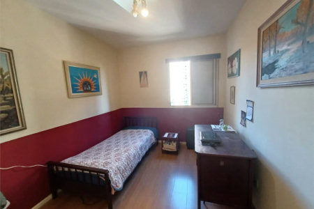 Apartamento à venda com 3 quartos, sendo 1 suíte, em Jardim das Acácias, São Paulo, SP