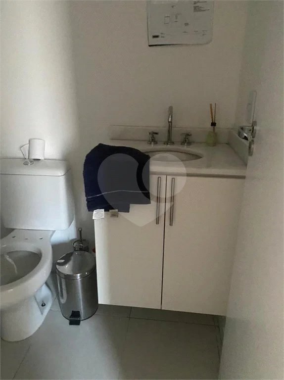 Apartamento à venda ou para alugar com 2 quartos, sendo 1 suíte, em Condomínio Granja Viana Ii, Cotia, SP