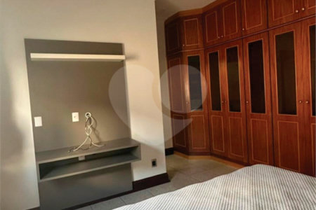 Casa à venda com 5 quartos, sendo 3 suítes, no condomínio Village Terras de Indaiá, Indaiatuba - SP