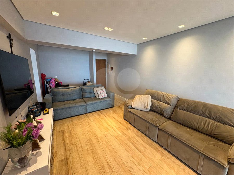 Apartamento à venda com 2 quartos, sendo 1 suíte,  em Boqueirão, Praia Grande, SP