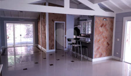 Casa à venda com 2 quartos, sendo 1 suíte,  em Cumbari, Mairiporã, SP