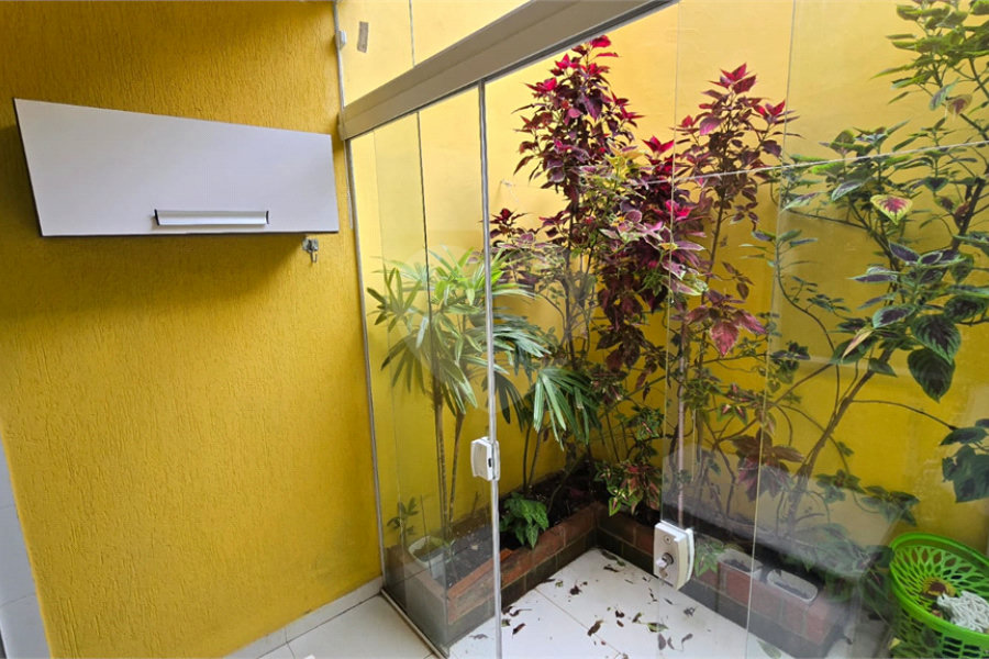 Sobrado à venda com 3 quartos, sendo 1 suíte, em Vila Clarice, São Paulo, SP