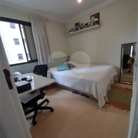 Apartamento à venda com 2 quartos em Moema, São Paulo, SP