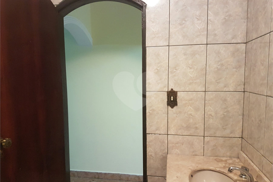 Sobrado à venda com 3 quartos, sendo 1 suíte, em Jardim Valéria, Guarulhos, SP