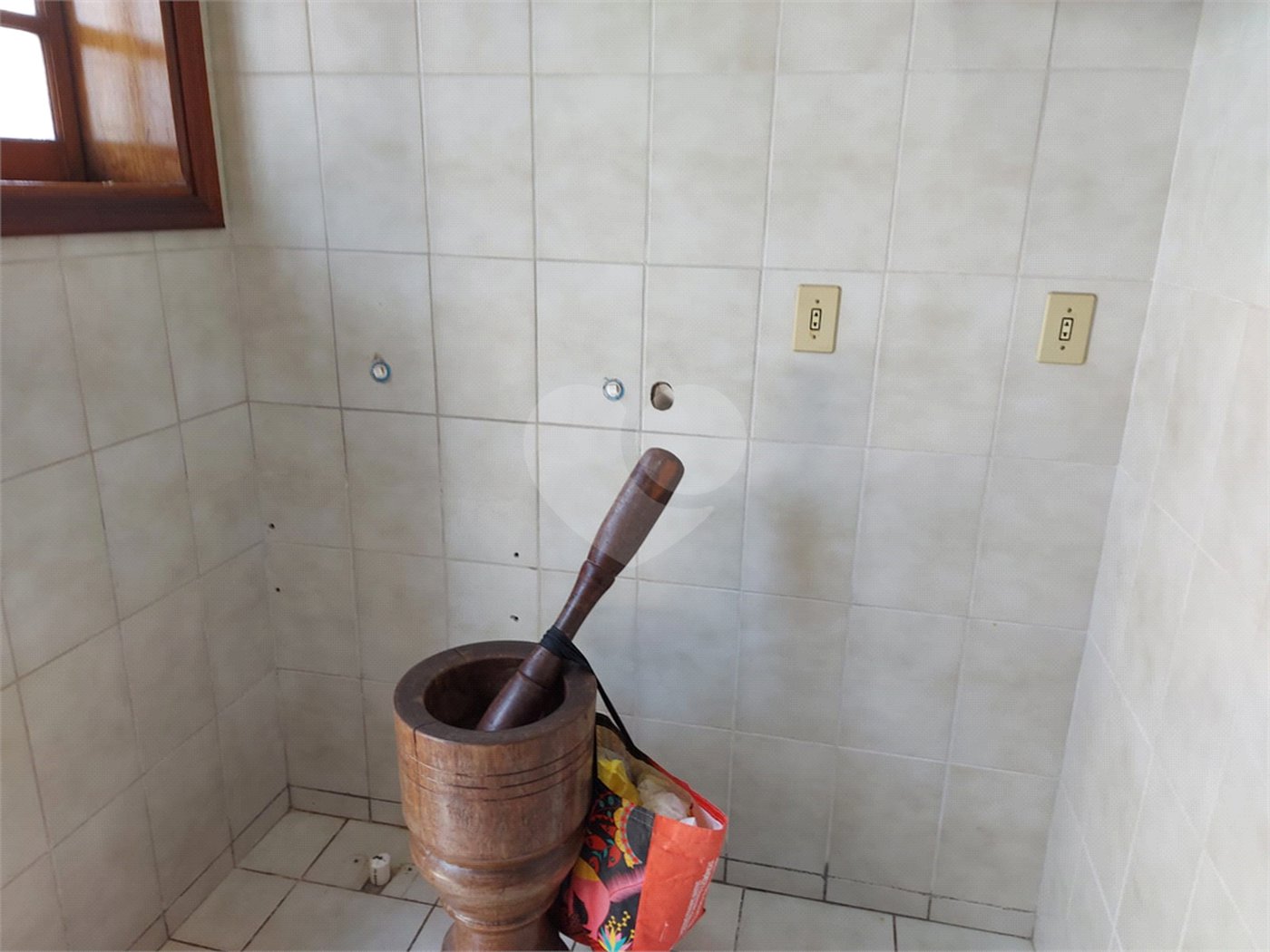 Sobrado à venda com 5 quartos, sendo 4 suítes, em Santa Rosa, Vinhedo, SP