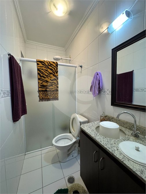 Sobrado à venda com 3 quartos, sendo 1 suíte, em Jardim Popular, São Paulo, SP