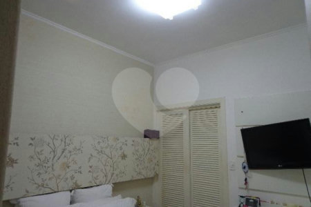 Casa Térrea à venda com 3 suítes em Jardim Franca, São Paulo, SP