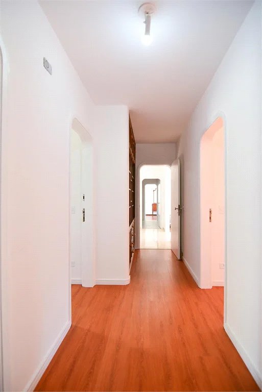 Apartamento à venda com 4 quartos, sendo 2 suítes, em Brooklin Paulista, São Paulo, SP