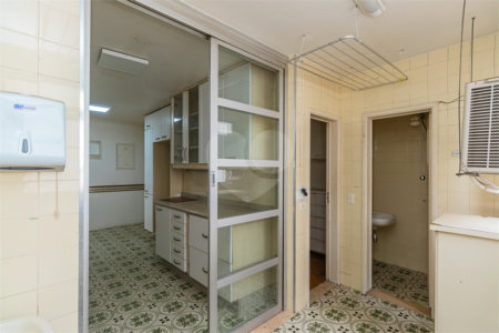 Apartamento à venda com 3 quartos, sendo 1 suíte, em Campo Belo, São Paulo, SP