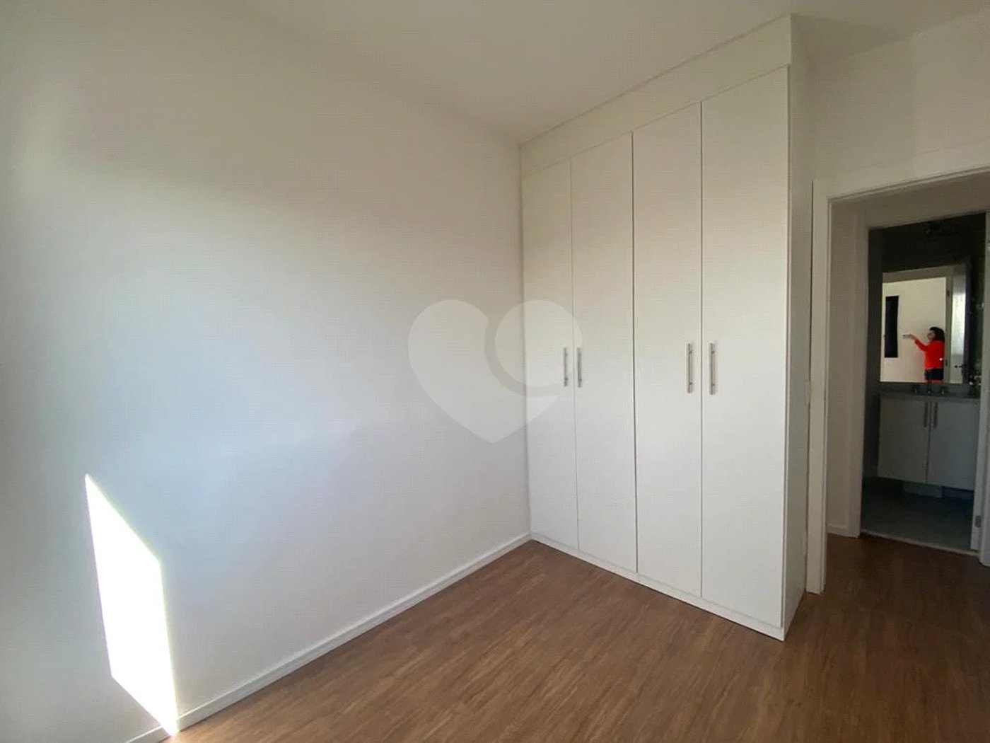 Apartamento à venda ou para alugar com 2 quartos, sendo 1 suíte, em Condomínio Granja Viana Ii, Cotia, SP