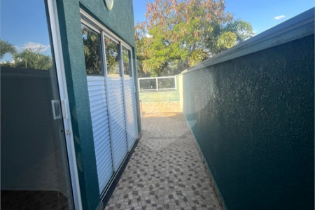 Casa à venda ou para alugar com 2 quartos, sendo 4 suítes, no condomínio Residencial Jardim Bréscia, Indaiatuba - SP