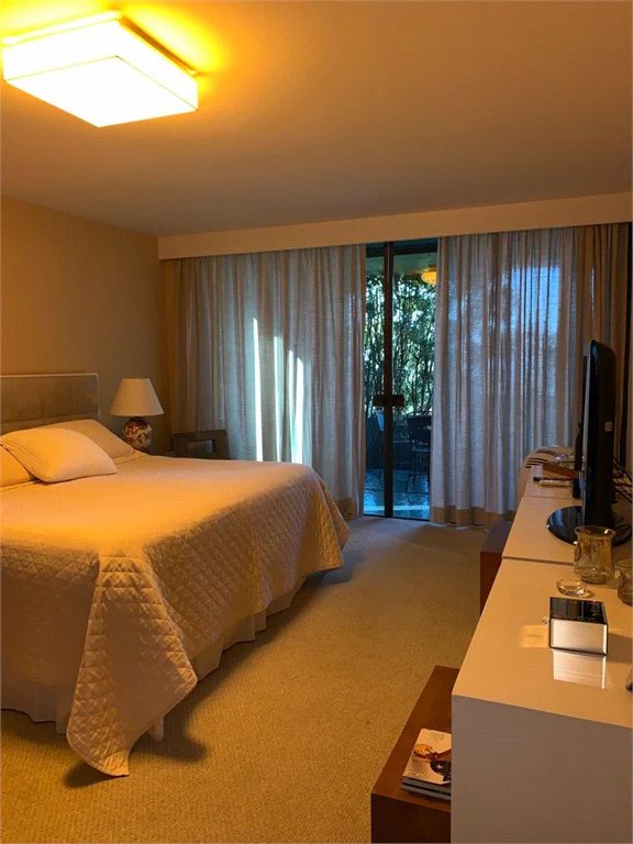 Apartamento à venda com 4 suítes em Vila Suzana, São Paulo, SP