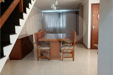 Casa à venda com 3 quartos, sendo 1 suíte,  no condomínio Jardim Europa, Mogi das Cruzes - SP