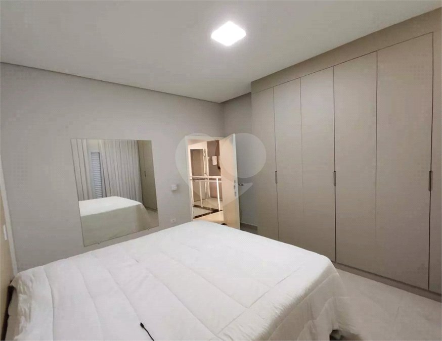 Casa à venda com 2 suítes no condomínio Parque Imperial, Salto - SP