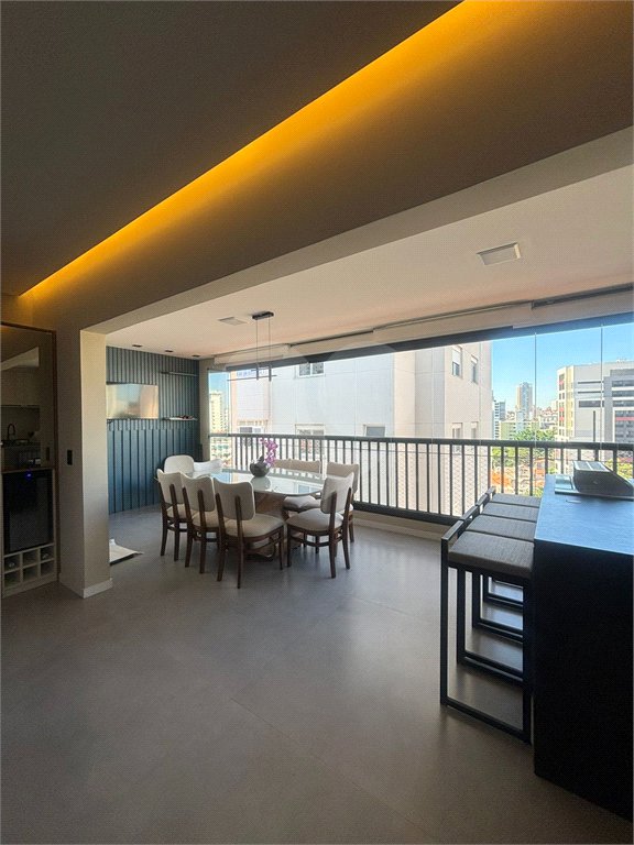 Apartamento à venda com 3 quartos, sendo 1 suíte, em Vila Paulicéia, São Paulo, SP