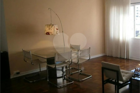 Apartamento à venda com 2 quartos, sendo 1 suíte,  em Cerqueira César, São Paulo, SP