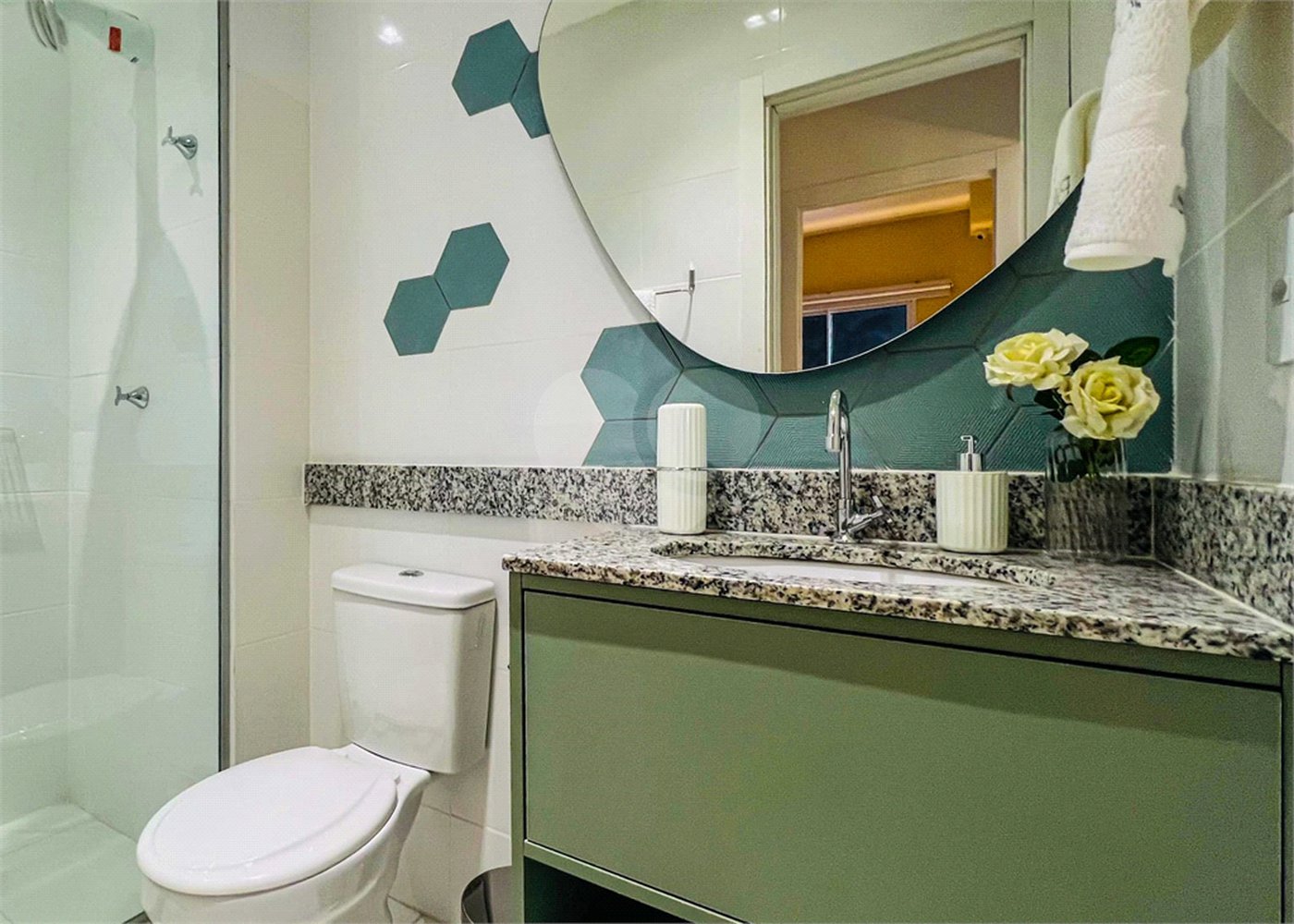 Apartamento à venda com 2 quartos, sendo 1 suíte, em Jardim Florianópolis, Cuiabá, MT
