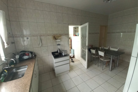Casa Térrea à venda com 3 quartos em Jardim Maria Virginia, São Paulo, SP