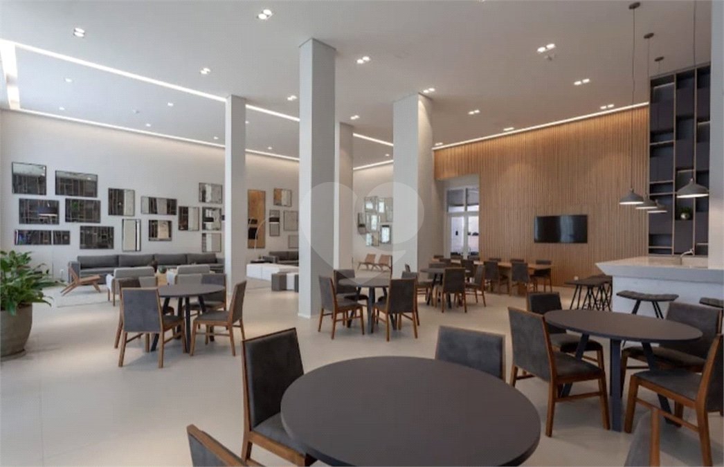 Apartamento à venda com 3 quartos, sendo 1 suíte, em Indianópolis, São Paulo, SP
