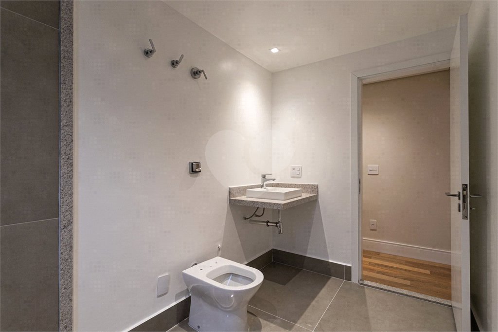 Apartamento à venda com 4 quartos, sendo 2 suítes,  em Bela Vista, São Paulo, SP